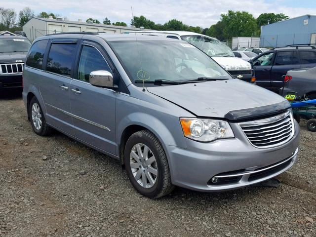 2C4RC1BG4FR514771 - 2015 CHRYSLER TOWN & COU SILVER photo 1