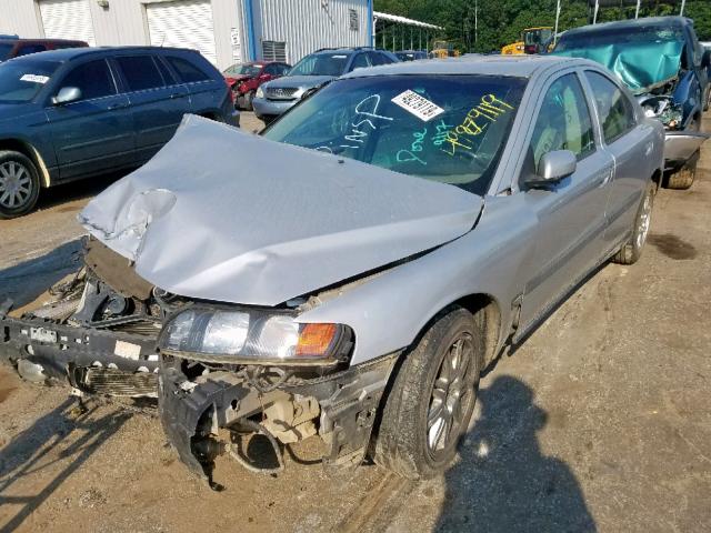 YV1RS61T242348108 - 2004 VOLVO S60 SILVER photo 2