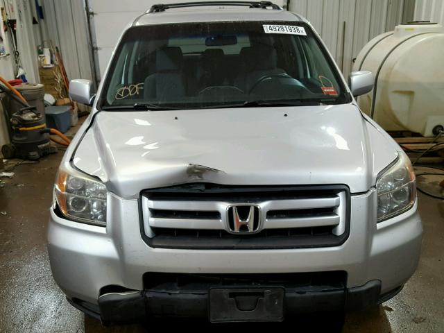 5FNYF18248B052158 - 2008 HONDA PILOT VP SILVER photo 9