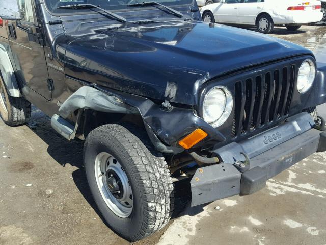 1J4FA29P0YP705638 - 2000 JEEP WRANGLER / BLACK photo 9