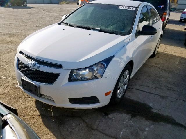 1G1PB5SH6D7324925 - 2013 CHEVROLET CRUZE LS WHITE photo 2