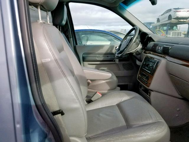 2FMDA58204BB31012 - 2004 FORD FREESTAR L BLUE photo 5