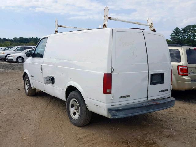 1GCDM19X12B129609 - 2002 CHEVROLET ASTRO WHITE photo 3