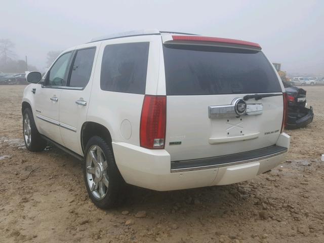 1GYUKCEF7AR170731 - 2010 CADILLAC ESCALADE P WHITE photo 3