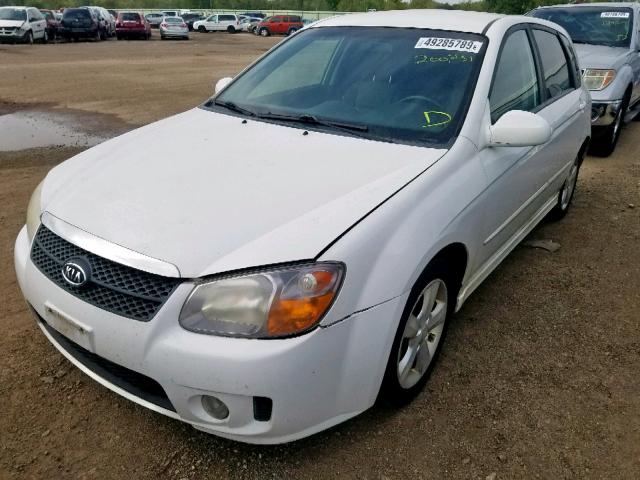 KNAFE161175007857 - 2007 KIA SPECTRA5 S WHITE photo 2