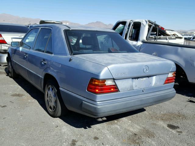 WDBEA34E5NB683267 - 1992 MERCEDES-BENZ 400 E BLUE photo 3