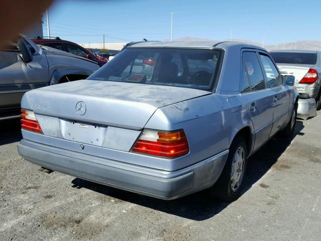 WDBEA34E5NB683267 - 1992 MERCEDES-BENZ 400 E BLUE photo 4