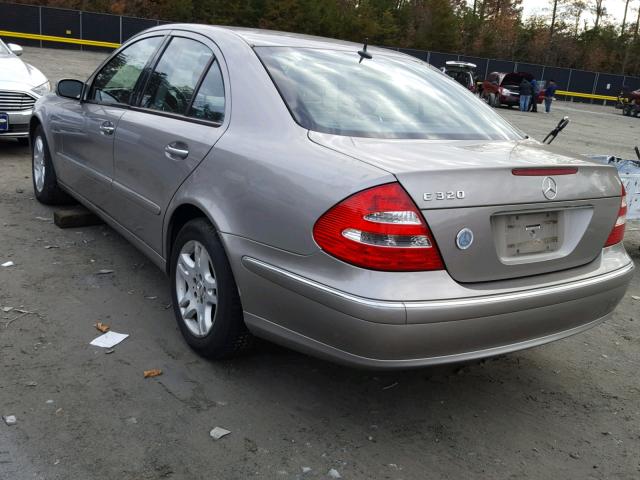 WDBUF65J03A209787 - 2003 MERCEDES-BENZ E 320 GRAY photo 3