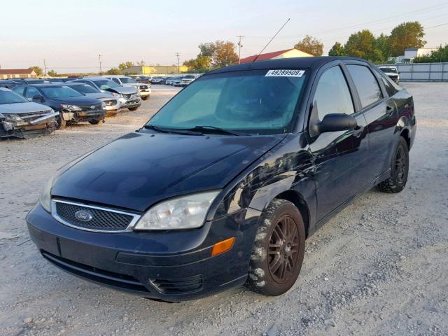 1FAFP34N67W363932 - 2007 FORD FOCUS ZX4 BLACK photo 2