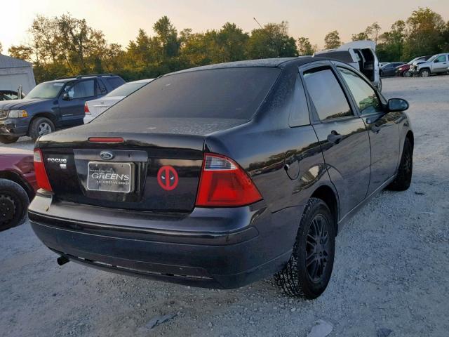 1FAFP34N67W363932 - 2007 FORD FOCUS ZX4 BLACK photo 4