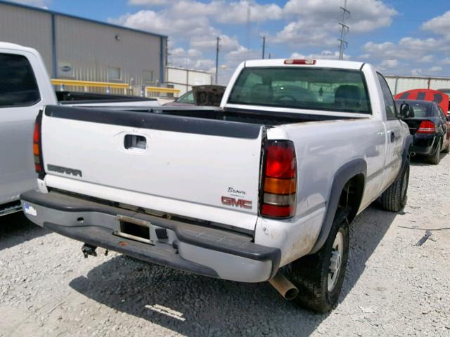 1GTHC24U45E343956 - 2005 GMC SIERRA C25 WHITE photo 4