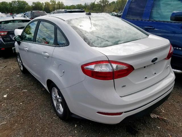 3FADP4BJ8KM141415 - 2019 FORD FIESTA SE WHITE photo 3