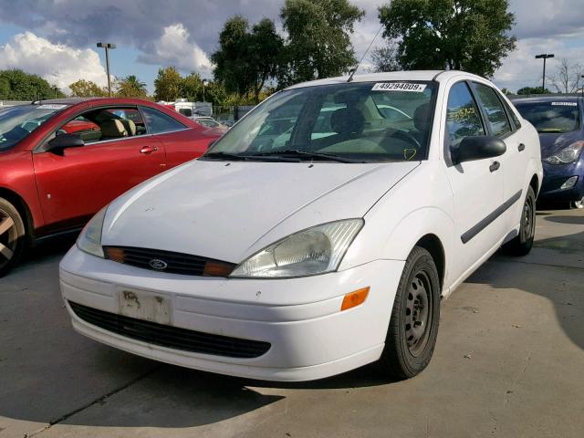 1FAFP33P82W362003 - 2002 FORD FOCUS LX WHITE photo 2