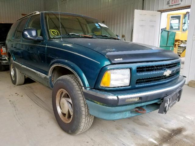 1GNDT13W8V2174447 - 1997 CHEVROLET BLAZER GREEN photo 1