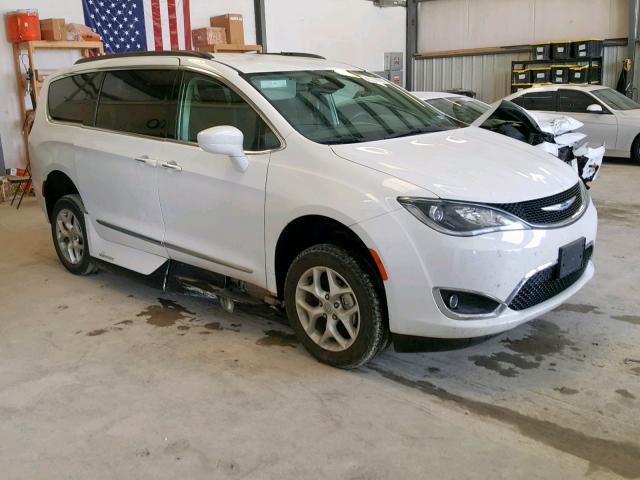 2C4RC1BG3HR759788 - 2017 CHRYSLER PACIFICA T WHITE photo 1