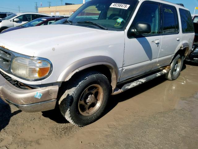 1FMZU74E4YZC47910 - 2000 FORD EXPLORER E WHITE photo 9