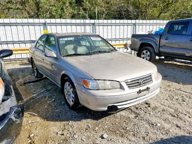 JT2BF28K410335703 - 2001 TOYOTA CAMRY LE GOLD photo 1