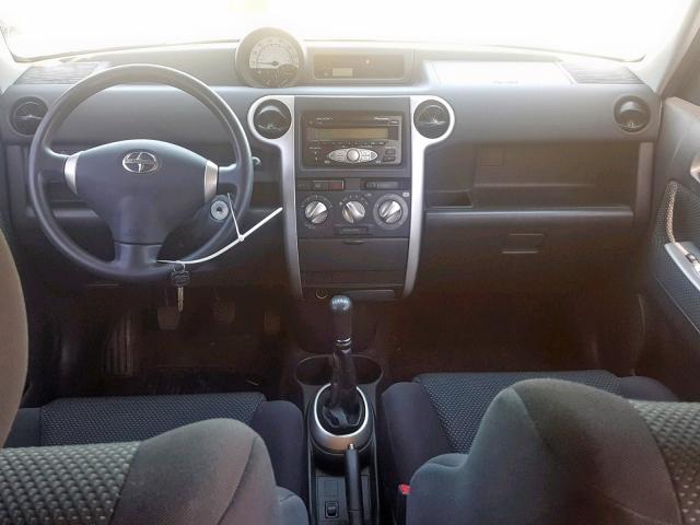 JTLKT334864054751 - 2006 TOYOTA SCION XB ნაცრისფერი ფოტო 9