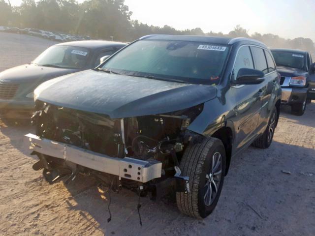 5TDJZRFH1JS495772 - 2018 TOYOTA HIGHLANDER GREEN photo 2