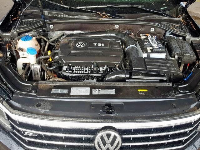 1VWDT7A32HC068866 - 2017 VOLKSWAGEN PASSAT R-L BLACK photo 7