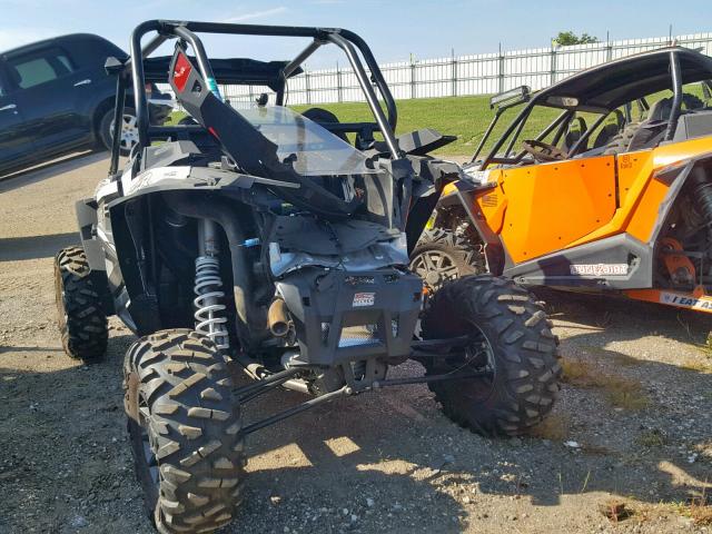 3NSVDE994KH829041 - 2019 POLARIS RZR XP 100 WHITE photo 3