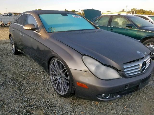 WDDDJ72X17A086172 - 2007 MERCEDES-BENZ CLS 550 GRAY photo 1