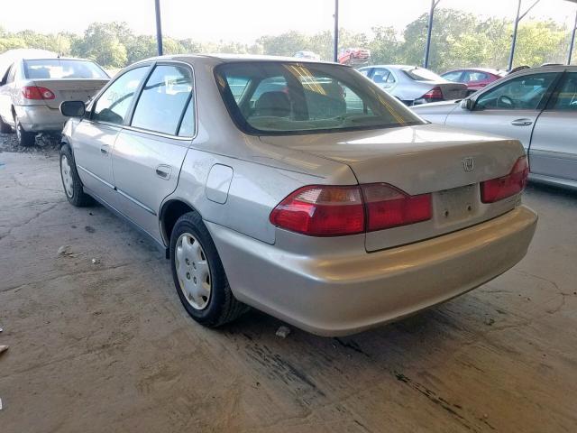 1HGCG5644XA126397 - 1999 HONDA ACCORD LX BEIGE photo 3