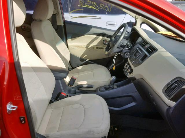 KNADN4A30D6100909 - 2013 KIA RIO EX RED photo 5