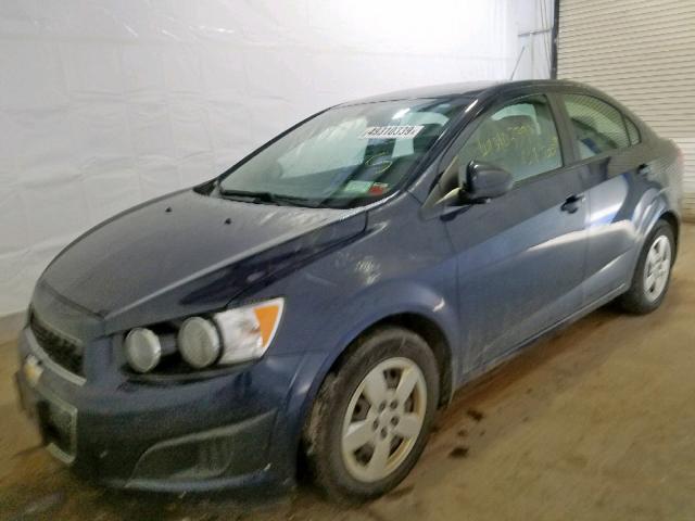1G1JA5SG4F4140944 - 2015 CHEVROLET SONIC LS BLUE photo 2