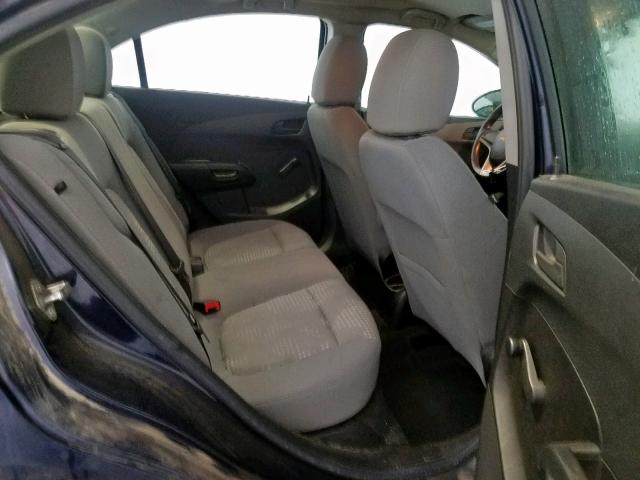 1G1JA5SG4F4140944 - 2015 CHEVROLET SONIC LS BLUE photo 6