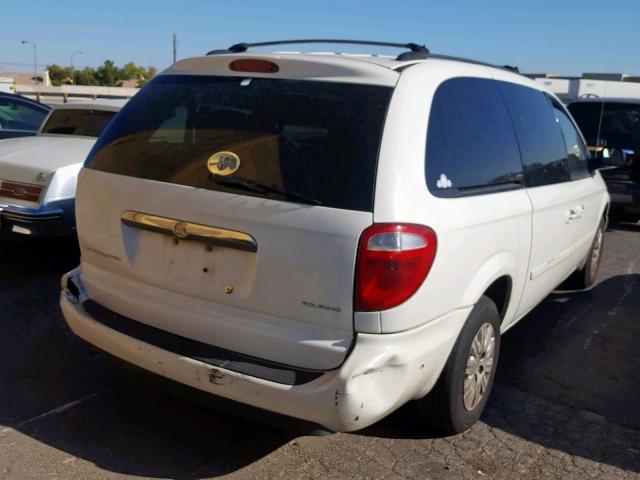 2A4GP44R16R800860 - 2006 CHRYSLER TOWN & COU WHITE photo 4