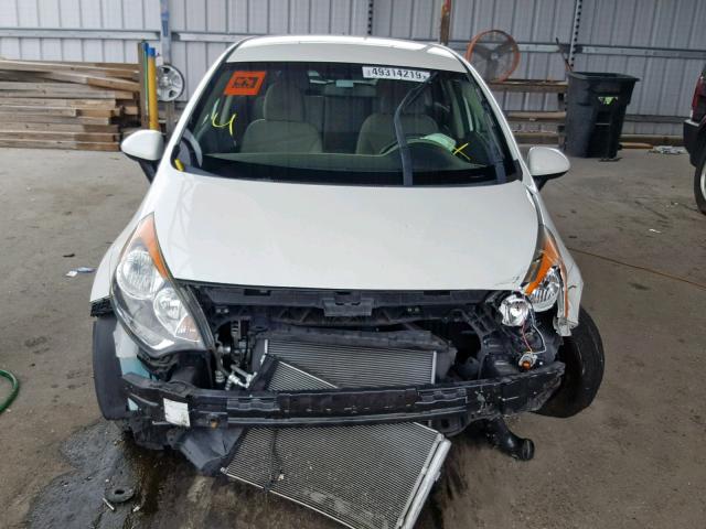 KNADM5A3XE6376847 - 2014 KIA RIO LX WHITE photo 9