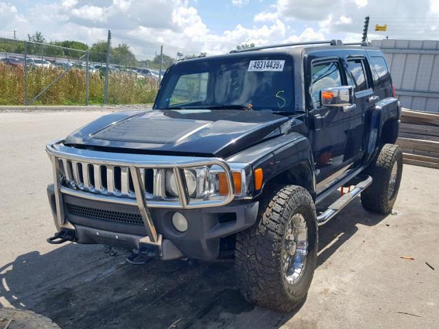 5GTDN136468186556 - 2006 HUMMER H3 BLACK photo 2