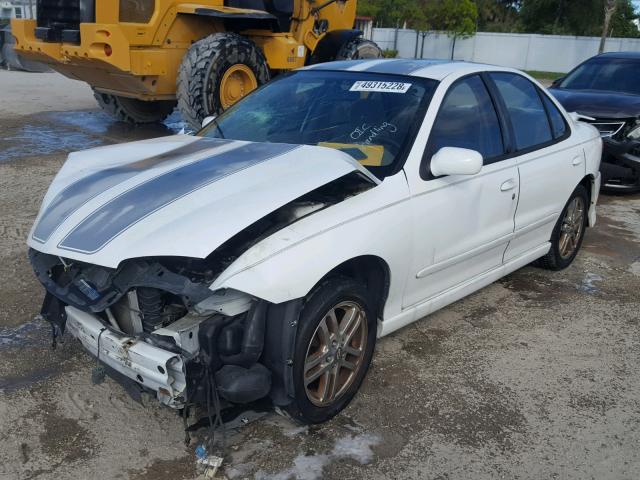 3G1JH52F24S169813 - 2004 CHEVROLET CAVALIER L WHITE photo 2