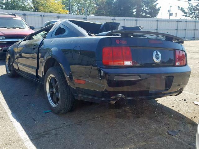 1ZVFT82H355205709 - 2005 FORD MUSTANG GT BLACK photo 3