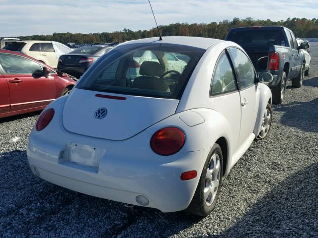 3VWCB21C42M450100 - 2002 VOLKSWAGEN NEW BEETLE WHITE photo 4