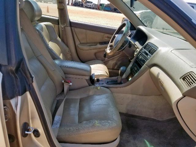 JT8BF22G2V0001377 - 1997 LEXUS ES 300 BEIGE photo 5