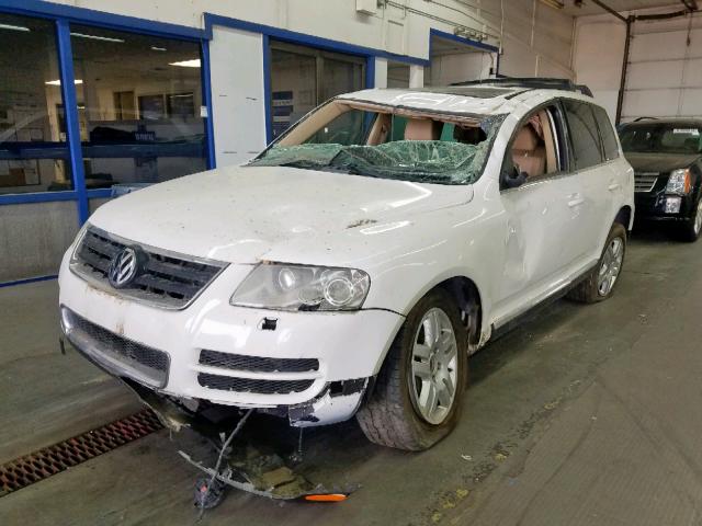 WVGCM77LX4D048741 - 2004 VOLKSWAGEN TOUAREG 4. WHITE photo 2