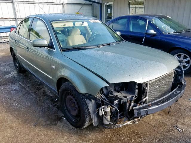 WVWMD63B23E077384 - 2003 VOLKSWAGEN PASSAT GL GREEN photo 1