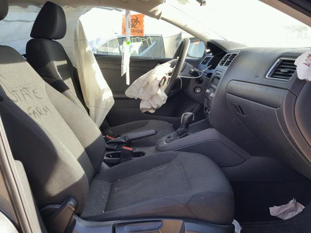 3VW2K7AJ5DM300250 - 2013 VOLKSWAGEN JETTA BASE 灰色 照片 5