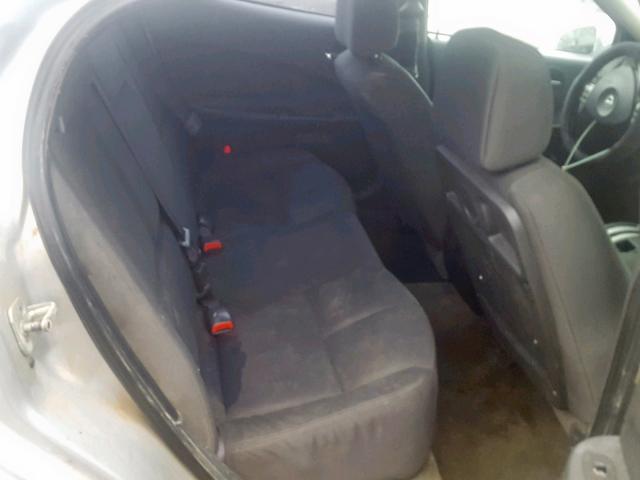 2G2WR524841369409 - 2004 PONTIAC GRAND PRIX SILVER photo 6