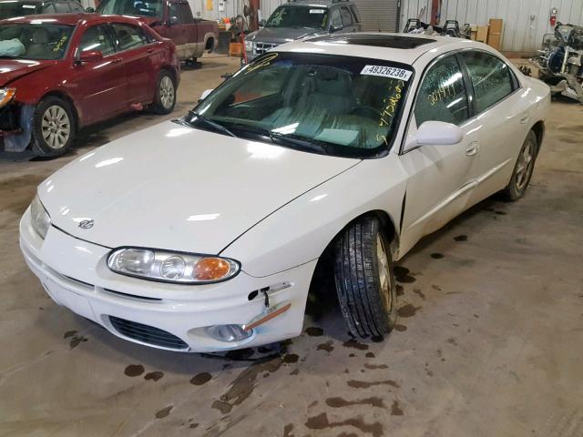 1G3GR64H824227522 - 2002 OLDSMOBILE AURORA WHITE photo 2