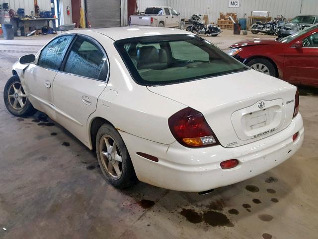 1G3GR64H824227522 - 2002 OLDSMOBILE AURORA WHITE photo 3