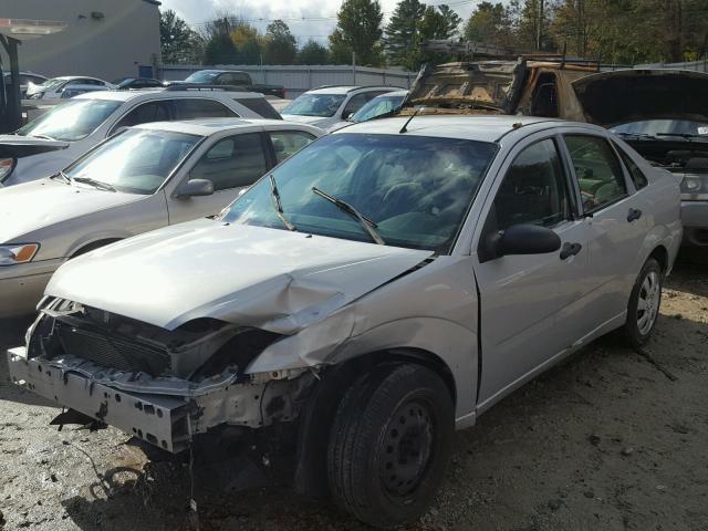 1FAFP34N57W230191 - 2007 FORD FOCUS ZX4 SILVER photo 2