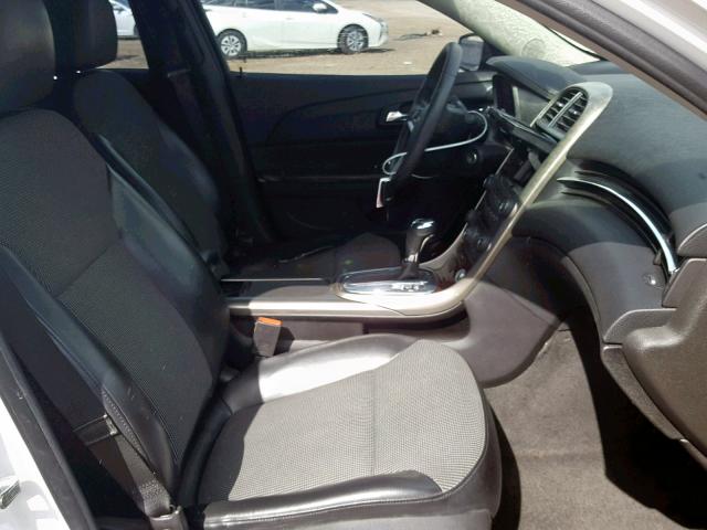1G11D5RR1DF106749 - 2013 CHEVROLET MALIBU 1LT 白色 照片 5