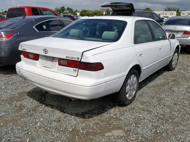 4T1BF22K6WU044843 - 1998 TOYOTA CAMRY CE WHITE photo 4