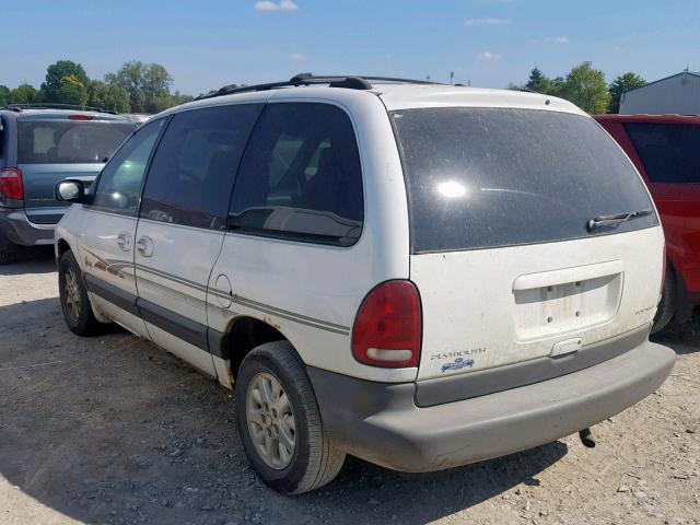 2P4GP45R7TR659921 - 1996 PLYMOUTH VOYAGER SE WHITE photo 3