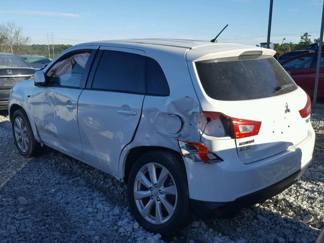 4A4AP3AU6FE012449 - 2015 MITSUBISHI OUTLANDER WHITE photo 3