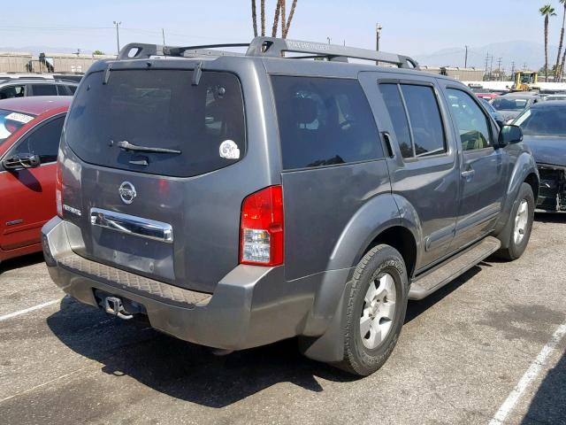 5N1AR18U15C702871 - 2005 NISSAN PATHFINDER GRAY photo 4