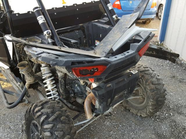 3NSVFE990FF438755 - 2015 POLARIS RZR XP 4 1 WHITE photo 9